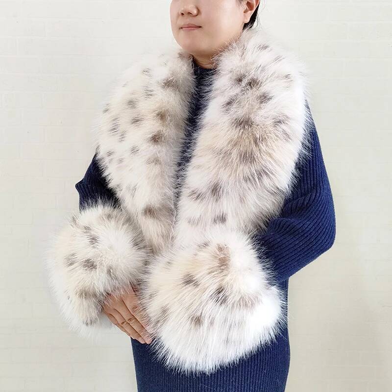 Winter Clothing Items - Selendang Bulu Imitasi Rubah Besar untuk